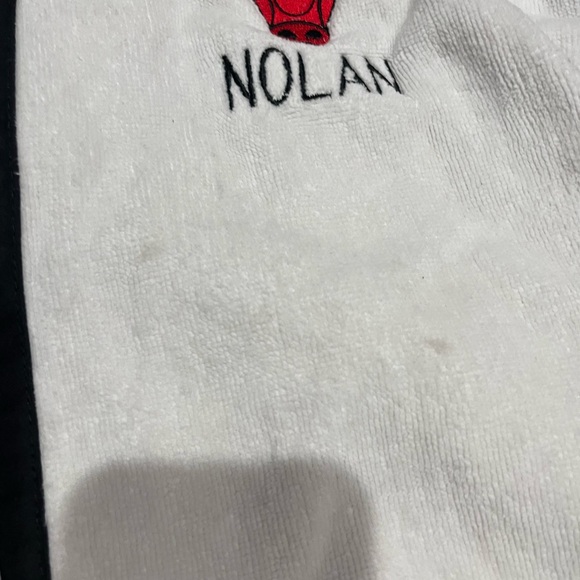 NBA Chicago bulls Kids Hooded Pajama Robe, personalized with the name Nolan - Picture 5 of 6